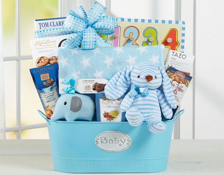 How to Congratulate a Coworker on a New Baby: Gift Guide