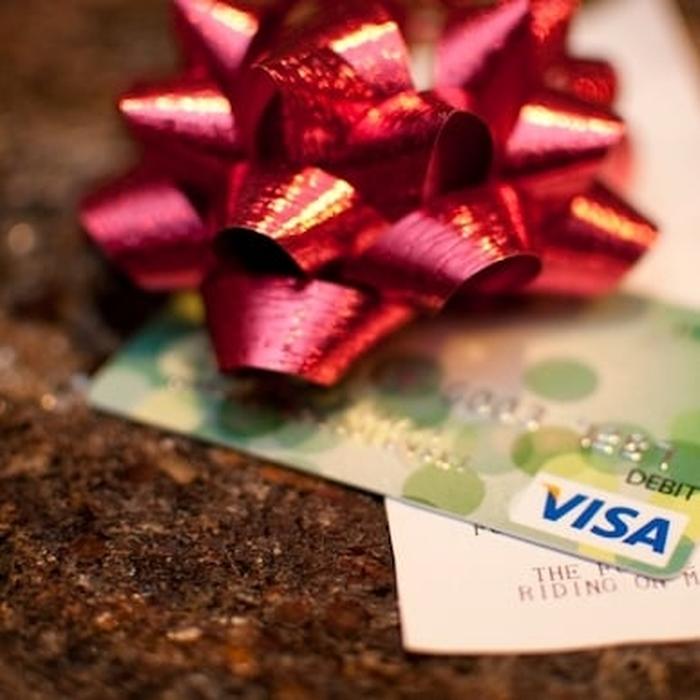 Getting Tip-sy: Your Guide to Holiday Tipping | The Muse