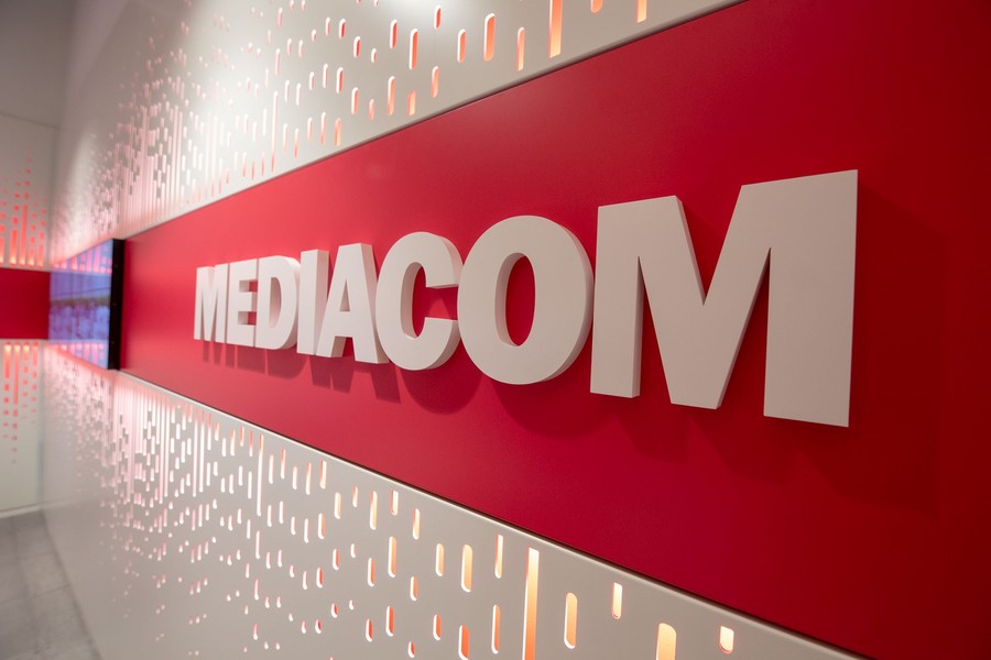 MediaCom Jobs and Company Culture